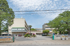 芝川小学校まで1800ｍ