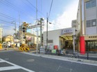 新京成線「前原」駅まで徒歩15分。1948年12月13日に建設され、新京成電鉄新京成線の駅です。東口側に駐輪場があります。