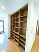 2階廊下収納。小物や雑貨も豊富に収納可能。