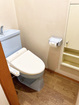 ■トイレは快適な温水洗浄便座機能付きです。