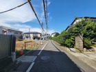 外観・前面道路（2025年7月撮影）