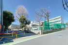 新倉小学校　徒歩10分（780ｍ）