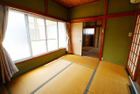 2F和室6.0帖柔らかい畳の敷かれた和室は、お子様とゆっくりくつろげるお昼寝スペース