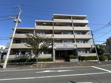 サーパス六高台