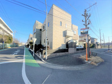 さいたま市岩槻区上里2丁目　戸建