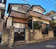 栄町5丁目戸建て