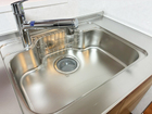 ステンレスシンクは非常に丈夫で衝撃や熱にも強く、長くきれいに使うことができます（2026年3月）撮影