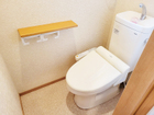 【1階トイレ】明るく清潔なトイレスペース