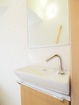 2か所ある洗面所は、来客用と家族用でわけて使用することもできます