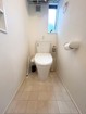 【トイレ】各階にトイレがあります。混雑時や体調不良時の使用制限の際に2ヶ所あると便利です！