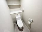 【トイレ】温水洗浄便座トイレ。