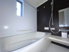 一日の疲れを癒す浴室は追炊、浴室乾燥機付の快適で機能的な空間です
