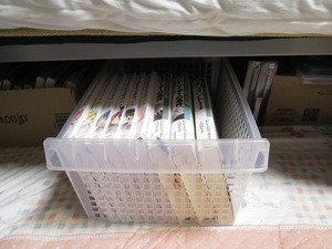 My住まい情報 100均の収納ケースとベッド下で引出し本棚 マイスマ